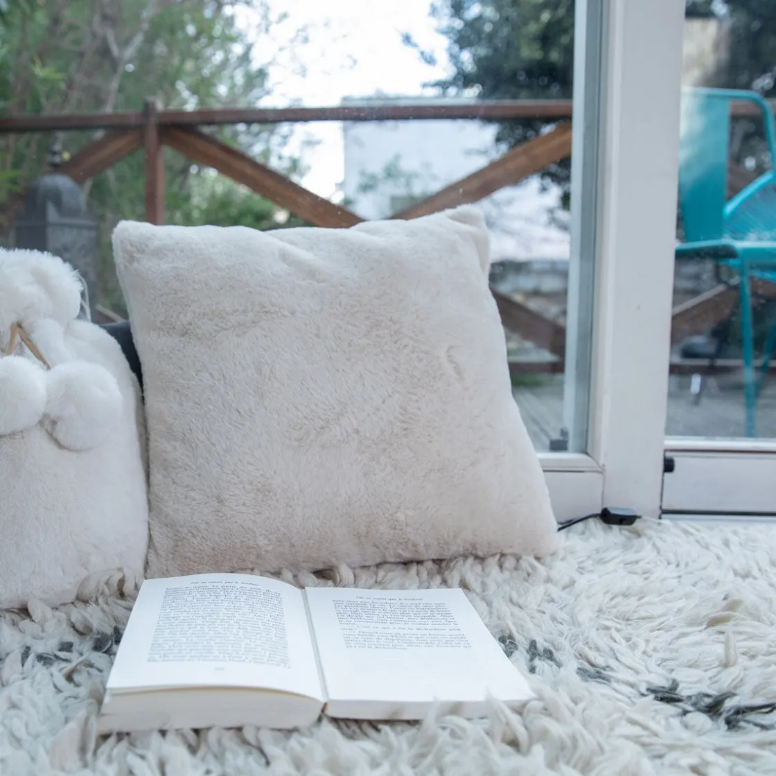 La Chaise Longue Massage & Relaxation|Cocoon-COUSSIN MASSEUR COSY TIME