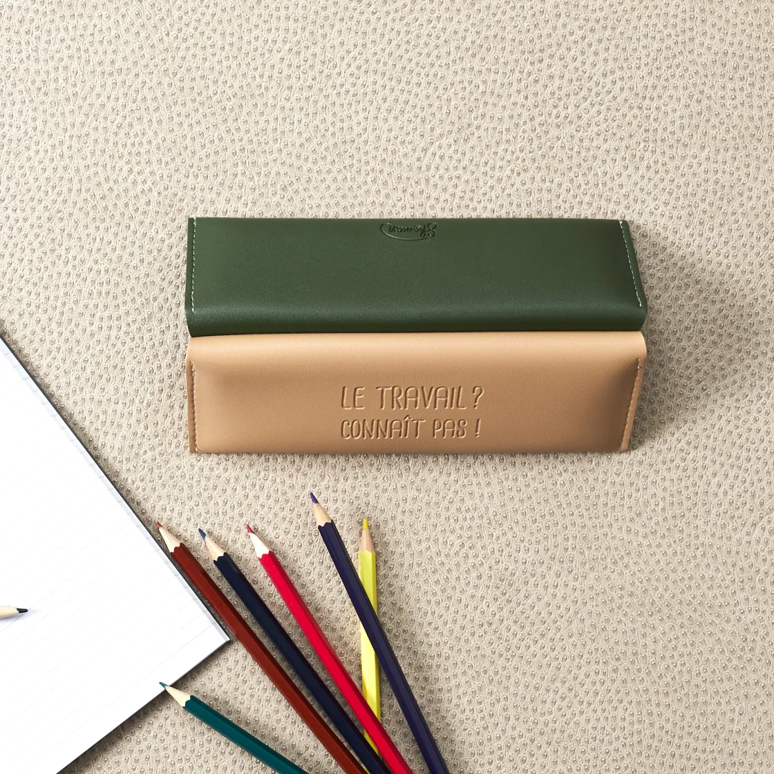 La Chaise Longue Loisirs & Entretien-TROUSSE A CRAYONS LE TRAVAIL, CONNAIT PAS