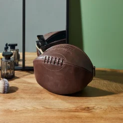 La Chaise Longue Sacs & Pochettes-TROUSSE DE TOILETTE BALLON RUGBY